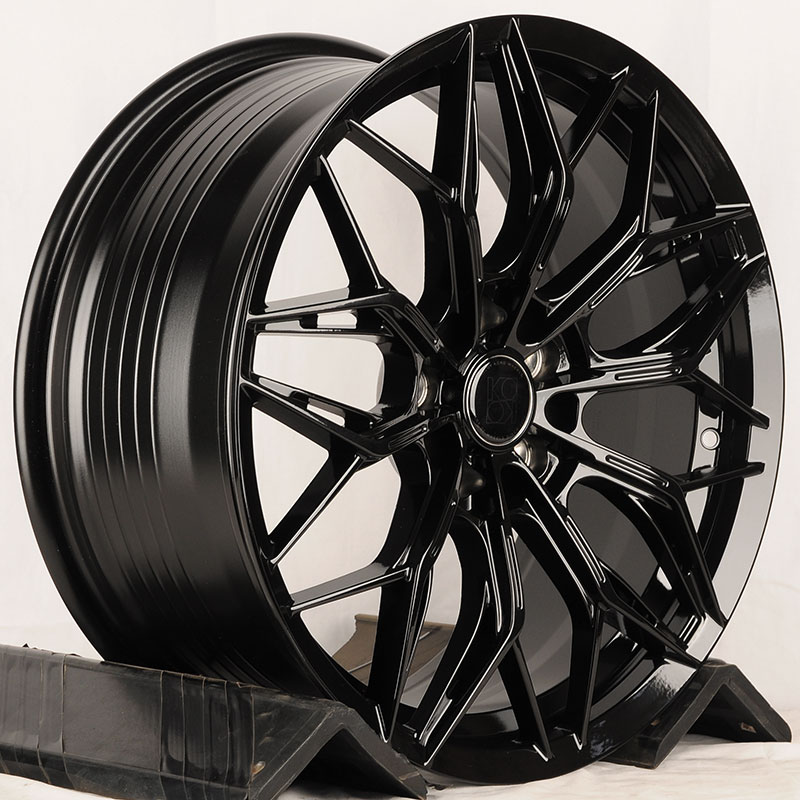 Диски FF594 KoKo Kuture FF594 7.5x17/5x114.3 D73.1 ET38 Full Gloss Black