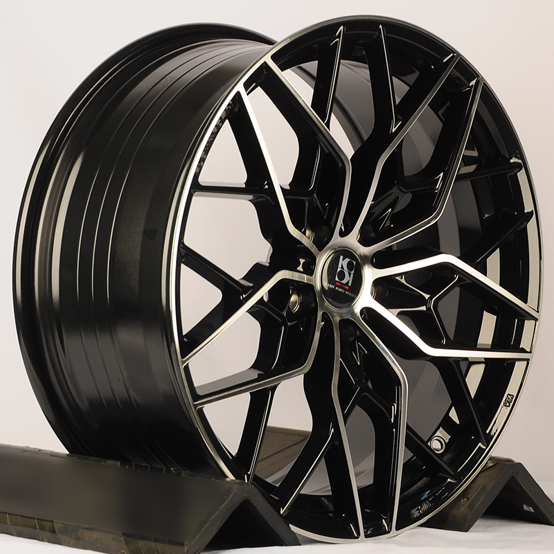 Диски FF010 KoKo Kuture FF010 7.5x17/5x114.3 D73.1 ET38 Gloss Black Face