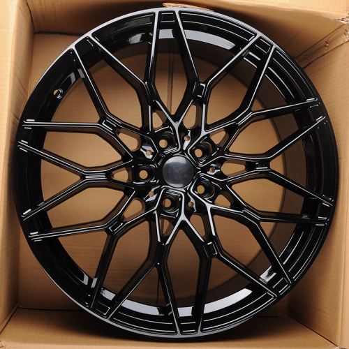 KoKo Kuture 0292 8.5x20/5x120 D72.6 ET25 Gloss Black (передняя ось)