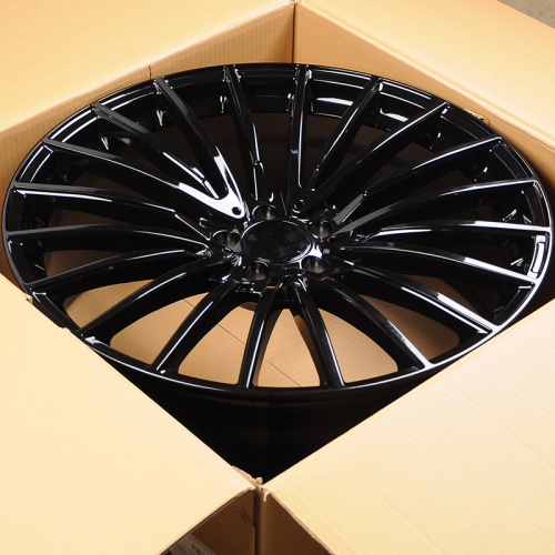 IWheel FB337 10.5x22/5x112 D66.6 ET43 Gloss Black (задняя ось)