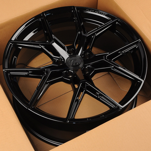 Tisli Hyperion H 8.5x19/5x112 D66.6 ET35 Gloss Black