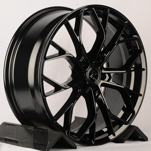 Tisli Spider M 8.5x20/5x114.3 D67.1 ET35 Gloss Black