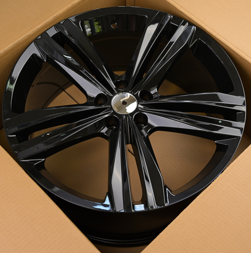 Powcan BK5293 8.0x18/5x112 D57.1 ET35 Gloss Black
