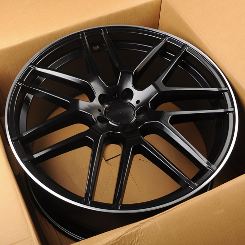 Zumbo Wheels MB77 9.5x18/5x112 D66.6 ET43 Black Matt with Lip Polish (задняя ось)