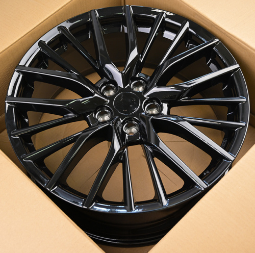 KoKo Kuture 0133 8.0x19/5x114.3 D60.1 ET35 Gloss Black