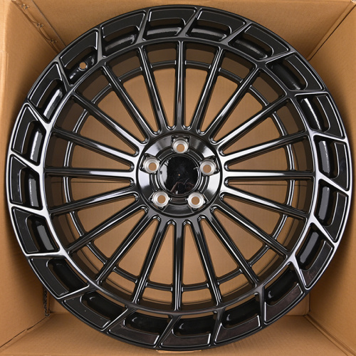 IWheel FB780 9.0x22/5x112 D66.56 ET32 Gloss Black (передняя ось)