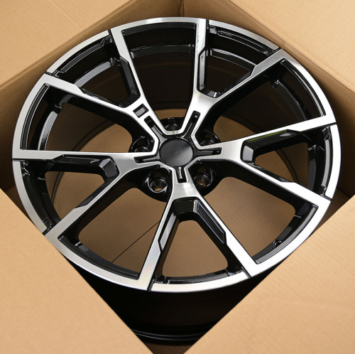 Powcan BK5601 9.0x18/5x120 D72.6 ET40 MB (задняя ось)