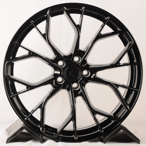 Tisli Spider M 8.5x20/5x114.3 D67.1 ET35 Gloss Black