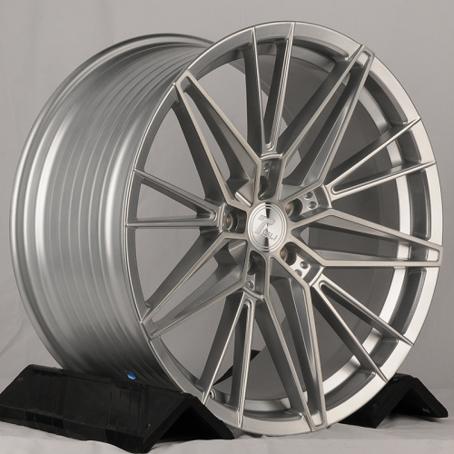 Tisli Phoenix G 8.5x19/5x114.3 D67.1 ET35 Brushed Silver