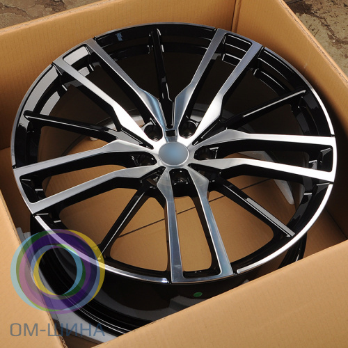 IWheel CR03041 10.5x22/5x112 D66.56 ET35 Black Machined Face (задняя ось)