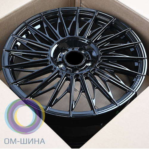 RGW Wheels RGW0823 8.5x20/5x108 D63.3 ET40 Gloss Black (правый)