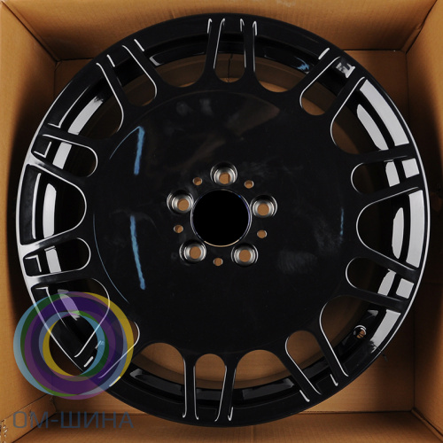 IWheel CR02010 8.5x19/5x112 D66.56 ET36 Gloss Black (передняя ось)